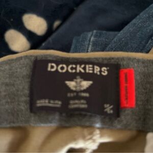 Dockers Khaki Pants 38X32 Never Worn No Tags NEW